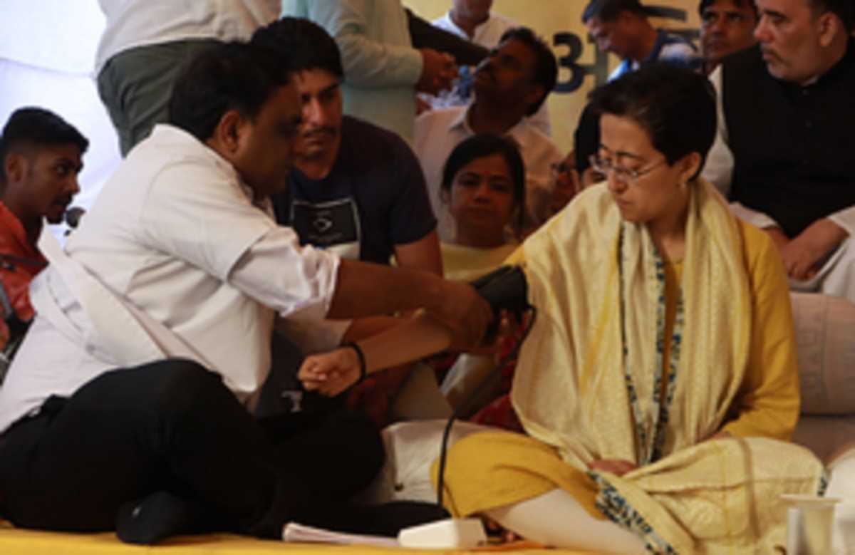 अनशन के तीसरे दिन आतिशी का कीटोन स्तर हुआ पॉजिटिव